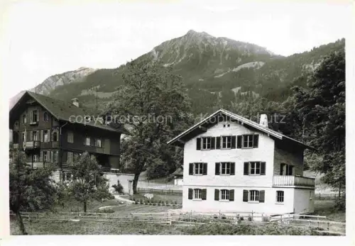 AK / Ansichtskarte Lungern Obwalden OW Bruder-Klausen-Heim mit Schynberg