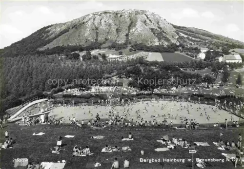 AK / Ansichtskarte Hainburg Donau Niederoesterreich AT Panorama Bergbad