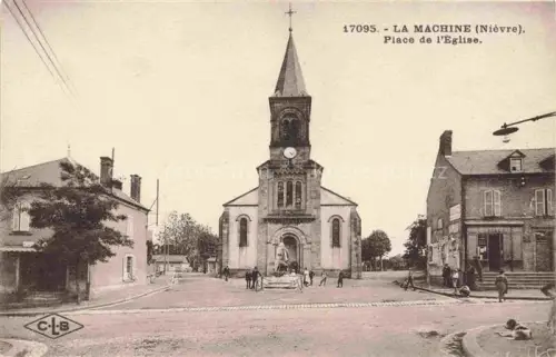 AK / Ansichtskarte La Machine NEVERS 58 Nievre Place de l'Eglise