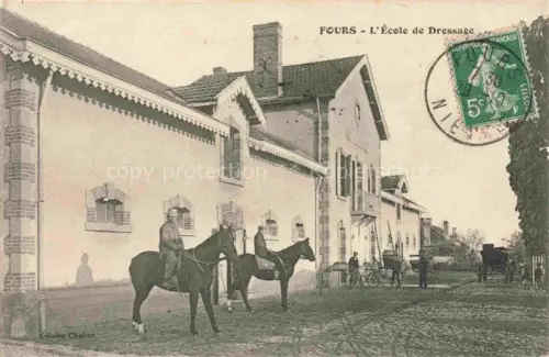 AK / Ansichtskarte Fours Chateau-Chinon 58 Nievre Ecole de Dressage