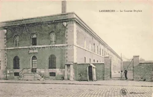 AK / Ansichtskarte Landrecies Avesnes-sur-Helpe 59 Nord Caserne Dupleix