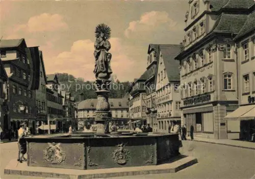 AK / Ansichtskarte Schwaebisch Gmuend BW Marktplatz mit Marienbrunnen