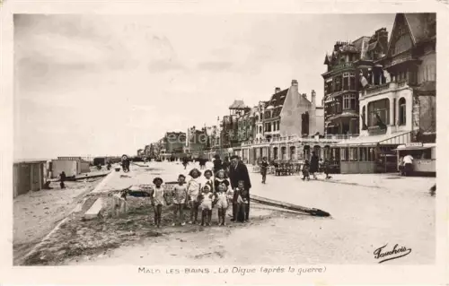 AK / Ansichtskarte Malo-les-Bains Dunkerque 59 Nord La digue après la guerre