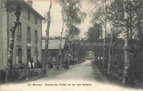 AK / Ansichtskarte Les Settons Montsauche-les-Settons Chateau-Chinon 58 Nievre Entrée de l'Hôtel du Lac des Settons