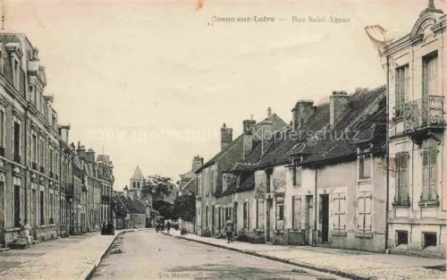 AK / Ansichtskarte COSNE-sur-Loire 58 Nievre Rue Saint-Agnan