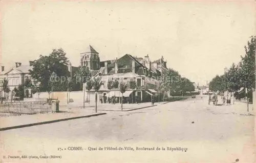 AK / Ansichtskarte COSNE -Cours-sur-Loire 58 Nievre Quai de l'Hôtel de Ville Boulevard de la République