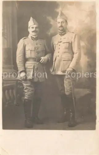 AK / Ansichtskarte Militaria France  WK1 Officiers Artillierie blue huizen