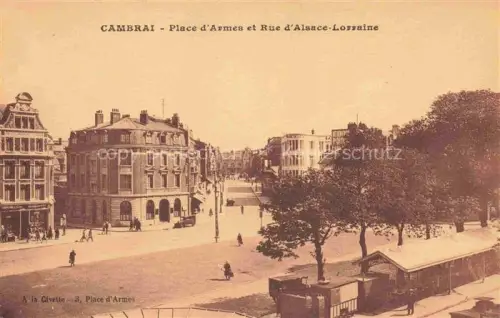 AK / Ansichtskarte CAMBRAI 59 Nord Place d'Armes et Rue d'Alsace-Lorraine