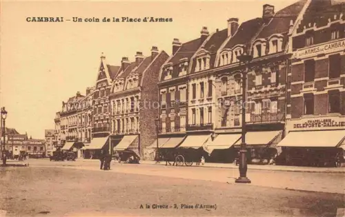 AK / Ansichtskarte CAMBRAI 59 Nord Un coin de la Place d'Armes