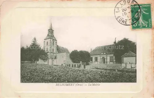 AK / Ansichtskarte Belhomert-Guehouville 28 Eure-et-Loir La Mairie et l'église