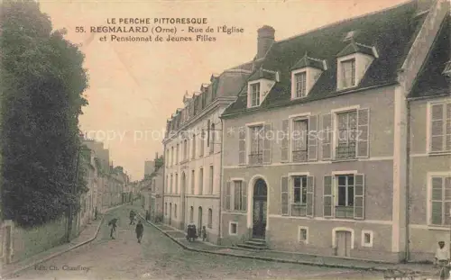 AK / Ansichtskarte Regmalard Remalard Mortagne-au-Perche 61 Orne Rue de l'Eglise et Pensionnat de Jeunes Filles