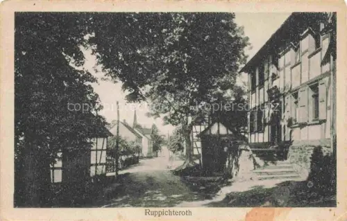 AK / Ansichtskarte Ruppichteroth Rhein-Sieg-Kreis NRW Partie im Zentrum