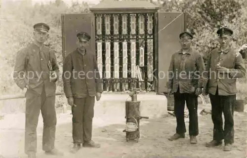 AK / Ansichtskarte Telegraphie Militaria WK1 Gruppenfoto Schaltkasten
