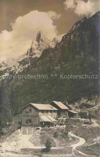 AK / Ansichtskarte Angerhuette 1367m Grainau Garmisch-Partenkirchen Bayern Berghuette Alpen