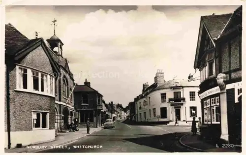 AK / Ansichtskarte Whitchurch  Basingstoke and Deane Hampshire UK Newbury Street