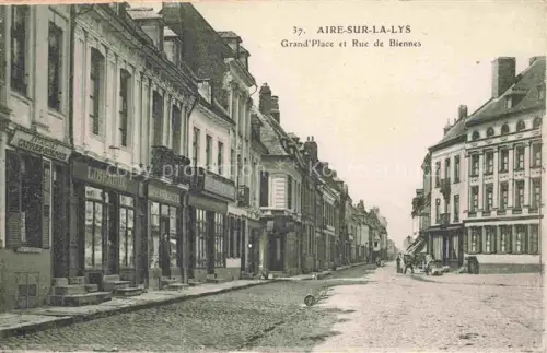 AK / Ansichtskarte Aire-sur-la-Lys Saint-Omer 62 Pas-de-Calais Grande Place et Rue de Biennes