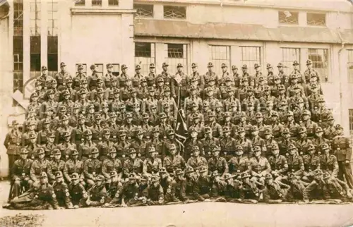 AK / Ansichtskarte RAD Reichsarbeitsdienst Gruppenfoto Ort nicht lesbar