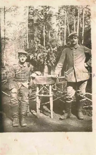 AK / Ansichtskarte WK1 Militaria Russland Soladten im Feld Foto Landwehr