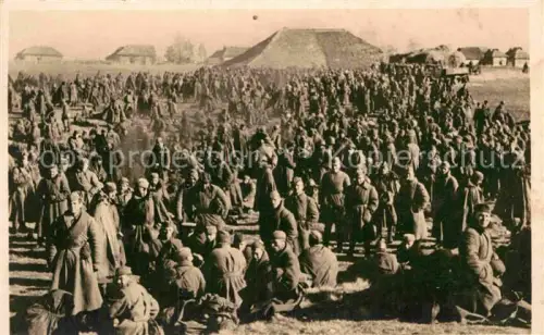 AK / Ansichtskarte WK2 Militaria Russland RUssIA RU POW GefangenenSammelstelle Foto Jaeger Sowjet-Union