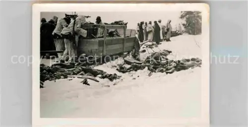 AK / Ansichtskarte Leningrad St-Petersbourg ST-PETERSBURG RU Marsch Tarn-Camo