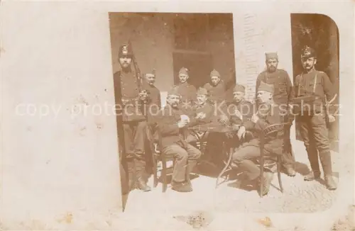 AK / Ansichtskarte WK1 Militaria Frankreich France Argonnen Gruppenfoto Kartenspiel