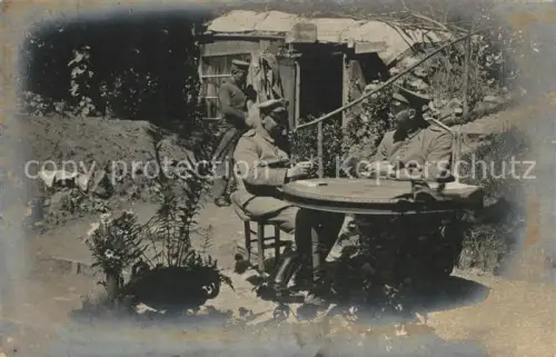 AK / Ansichtskarte WK1 Militaria Frankreich France Stellungslager Stab Kartenspiel Unterstand