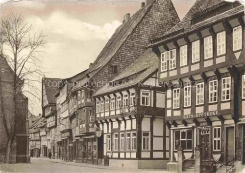 AK / Ansichtskarte Einbeck Niedersachsen Rats-Apotheke Fachwerkhaus Bildserie Historische Apotheken Deutschlands
