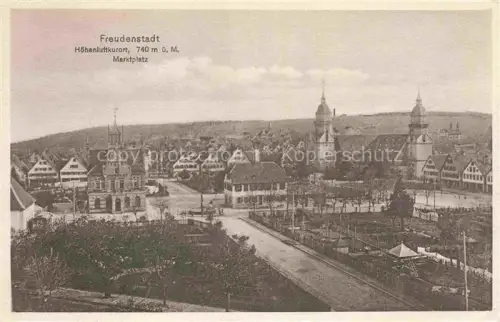 AK / Ansichtskarte FREUDENSTADT Marktplatz Hoehenluftkurort im Schwarzwald