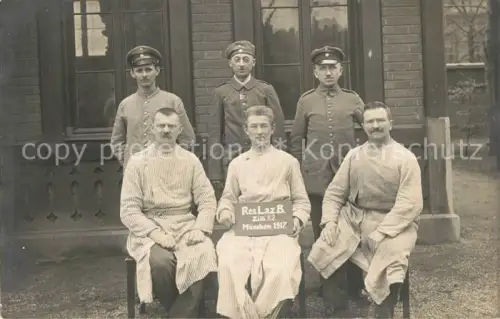 AK / Ansichtskarte MueNCHEN  Bayern Lazarett Gruppenfoto