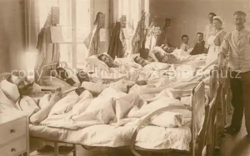 AK / Ansichtskarte LANDAU  PFALZ WK1 Lazarett Bettenlager Foto
