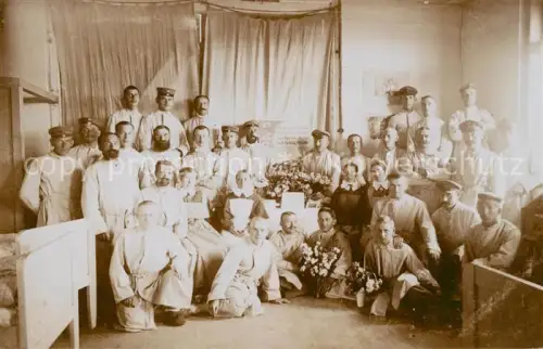 AK / Ansichtskarte HANNOVER WK1 Lazarett Gruppenfoto