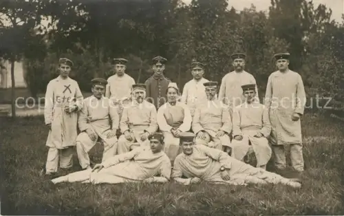 AK / Ansichtskarte Warschau WARSZAWA PL Lazarett WK1 Gruppenfoto 