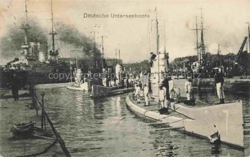 AK / Ansichtskarte Submarine U-Boot Unterseeboot Sous-Marin-- Deutsche Unterseeboote im Hafen Kaiserliche Deutsche Marine-Schiffspost