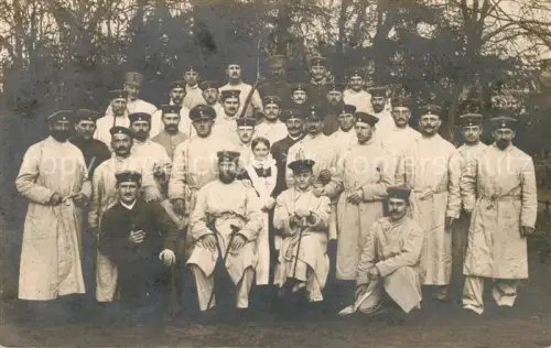 AK / Ansichtskarte MueNCHEN  Bayern Lazarett Gruppenfoto 