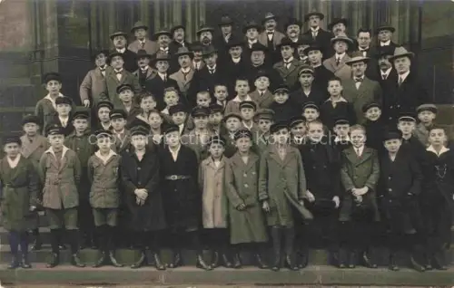 AK / Ansichtskarte KoeLN  RHEIN Gruppenbild Domchor