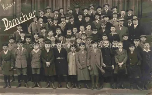 AK / Ansichtskarte KoeLN  RHEIN Gruppenbild Domchor