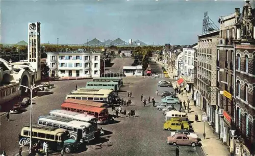 AK / Ansichtskarte LENS 62 Pas-de-Calais Place de la Gare