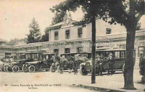 AK / Ansichtskarte Bagnoles-de-l Orne 61 La Gare Station Thermale
