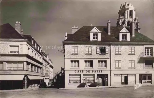 AK / Ansichtskarte ARGENTAN 61 Orne Place du Marché Café de Paris