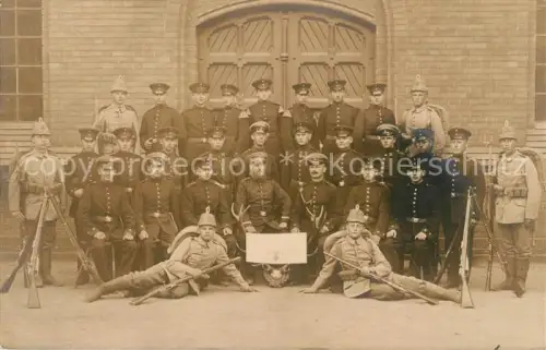 AK / Ansichtskarte 003 Bataillon Jaeger JaegBtl 003 Stettin SZCZECIN Pommern Gruppenfoto Kaserne Fotograf Max Binsky Luebben