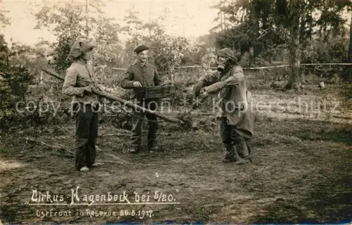AK / Ansichtskarte Gasmasken Masque Gaz Maschera Antigas Mascara Militaria Cirkus Hagenbeck bei 5/20 Ostfront uebung