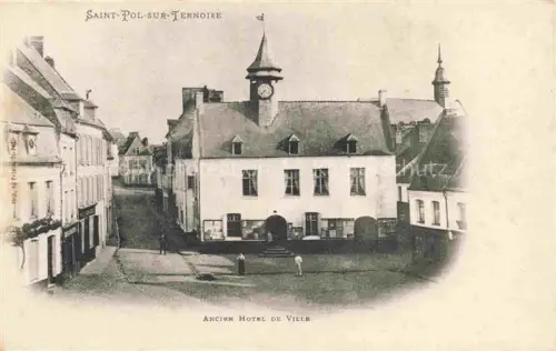 AK / Ansichtskarte Saint-Pol -sur-Ternoise 62 Pas-de-Calais Ancien Hôtel de Ville