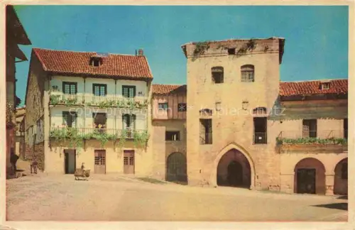 AK / Ansichtskarte Santillana del Mar SANTANDER Cantabria ES Plaza de Isabel 2e y Casa de los Borjas