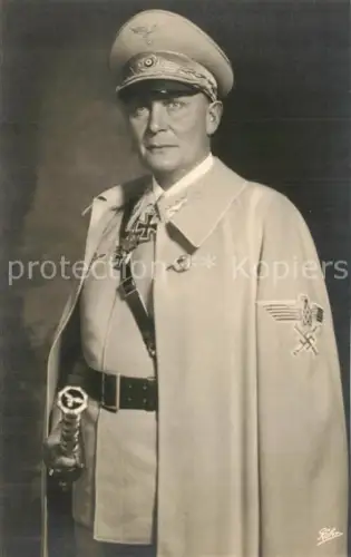 AK / Ansichtskarte GoeRING Hermann (1893-1946) WK2 Militaria Portraitfoto in Montour Eisernes Kreuz Poncho