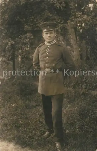 AK / Ansichtskarte WK1 Militaria Soldat Fotoportrait