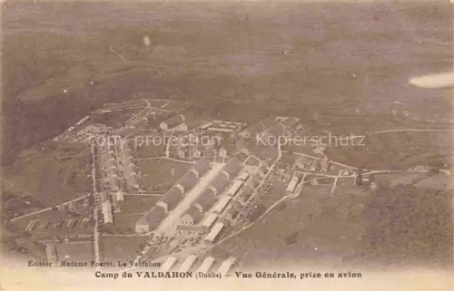 AK / Ansichtskarte Valdahon Le Valdahan Besancon 25 Doubs Vue générale aérienne du camp