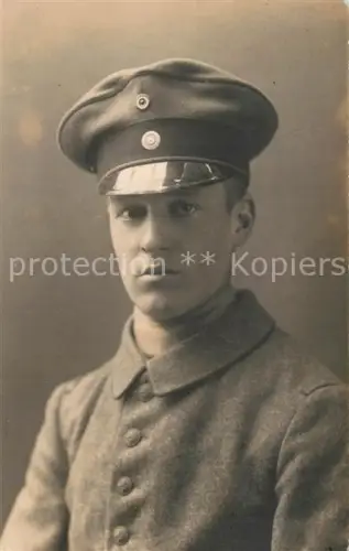 AK / Ansichtskarte WK1 Militaria Deutschland Fotoportrait Landwehr Soldat