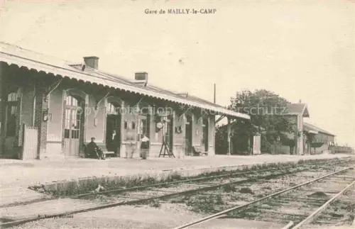 AK / Ansichtskarte Mailly-le-Camp Mailly-sur-Aube Troyes 10 Aube La gare