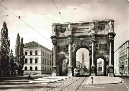 AK / Ansichtskarte STRAssENBAHN Tramway-- Muenchen Siegestor Ludwigstrasse 