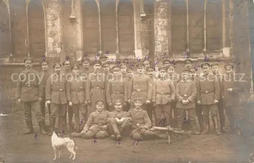 AK / Ansichtskarte WK1 Militaria Deutschland Maschinengewehr Abteilung MG Gruppenfoto Amberg 8/79
